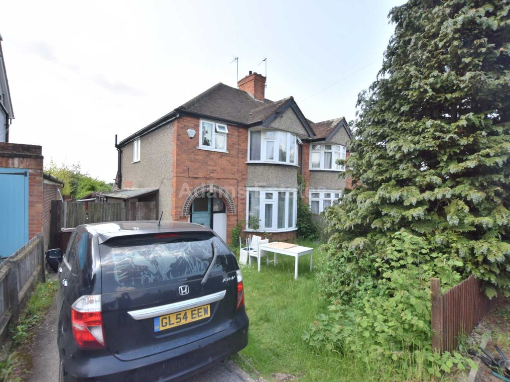 3 bed semidetached house to rent in Whitegates Lane, Earley RG6 Zoopla