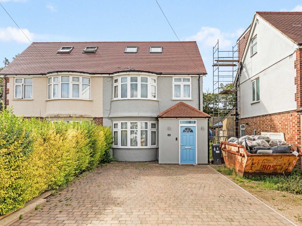 4 bed semidetached house for sale in Durham Avenue, Hounslow TW5, £