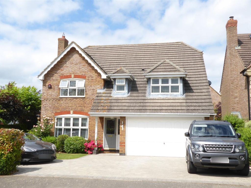 4 bed detached house for sale in Hambleton Close, Oakham LE15 Zoopla