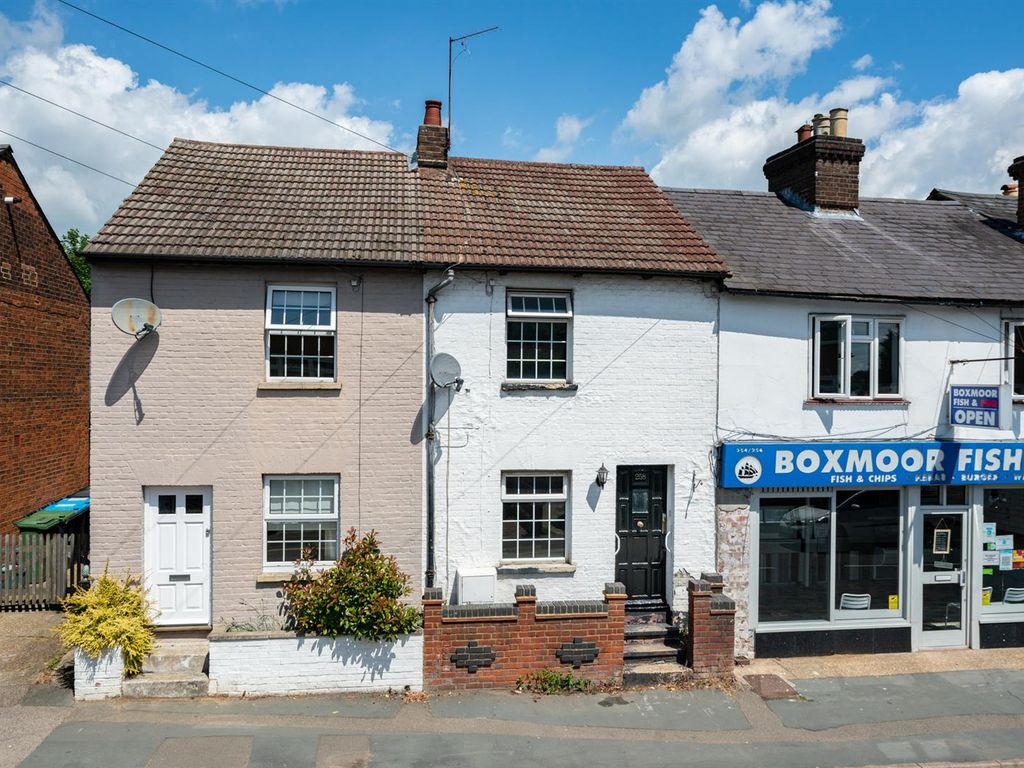 St. Johns Road, Boxmoor, Hertfordshire HP1  