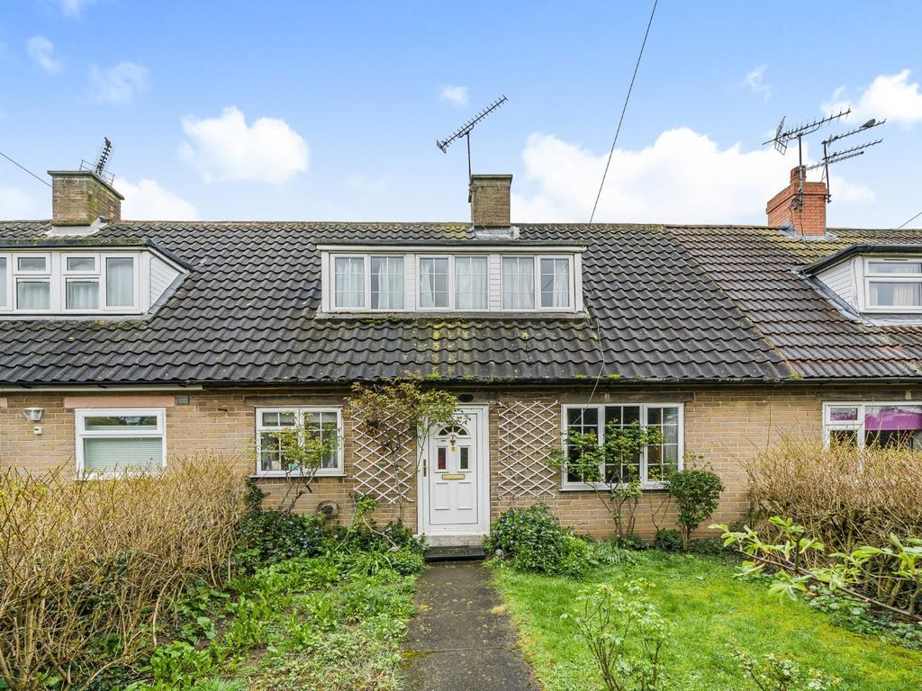 2 bed terraced house for sale in Millgarth Court, School Lane