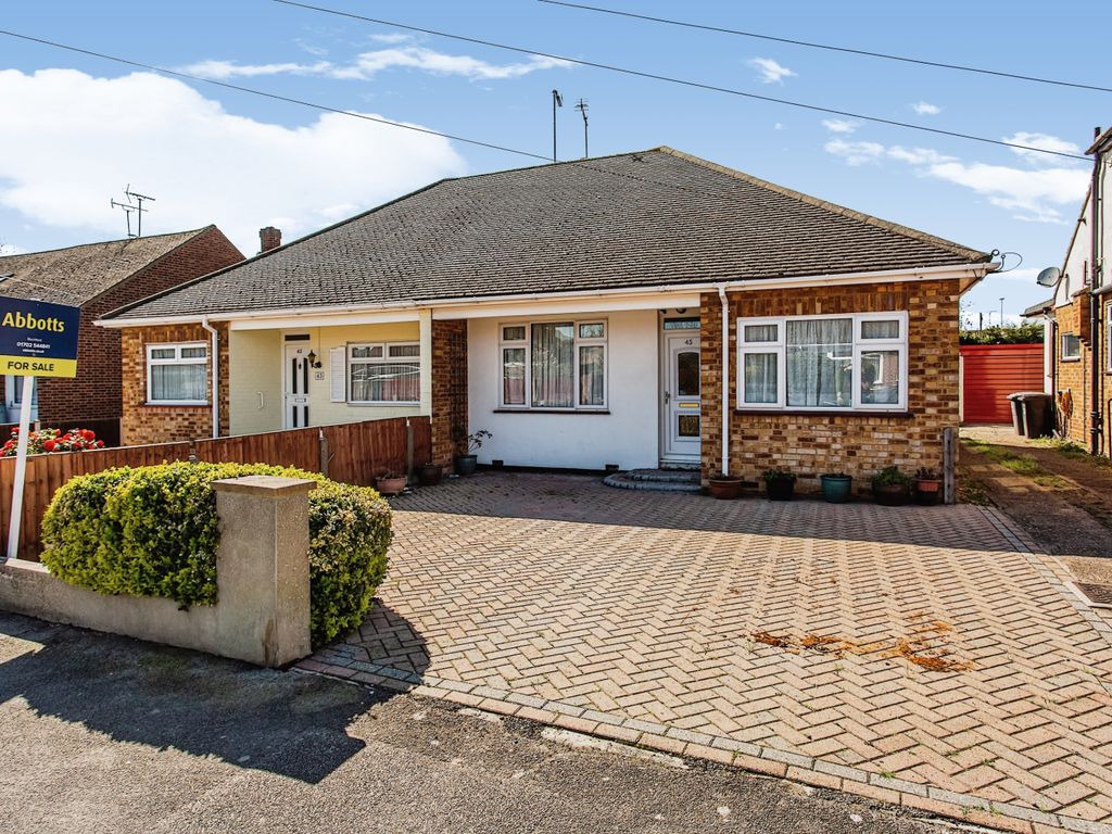 3 bed bungalow for sale in Mansted Gardens, Rochford, Essex SS4 Zoopla