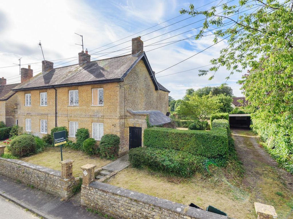 3 bed semidetached house for sale in East Street, Milborne Port