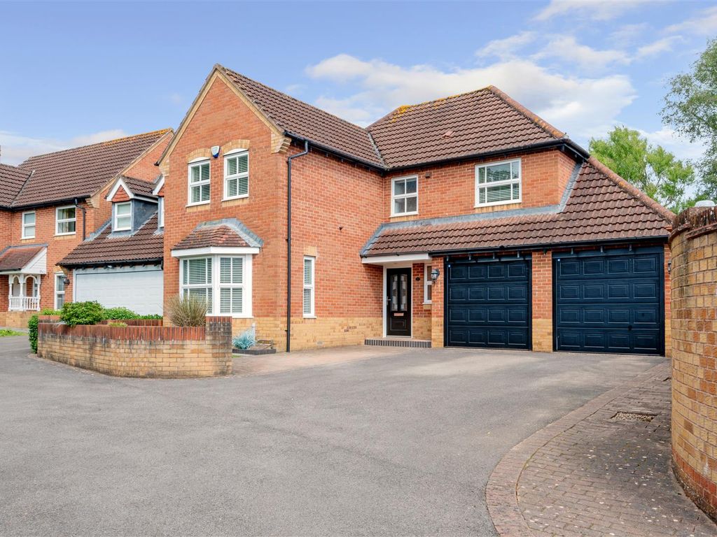 4 bed detached house for sale in Rogers Walk, Bridgeyate, Bristol BS30