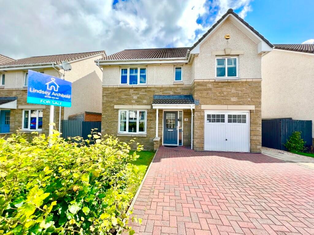 4 bed detached house for sale in Cotland Drive, New Carron FK2, £