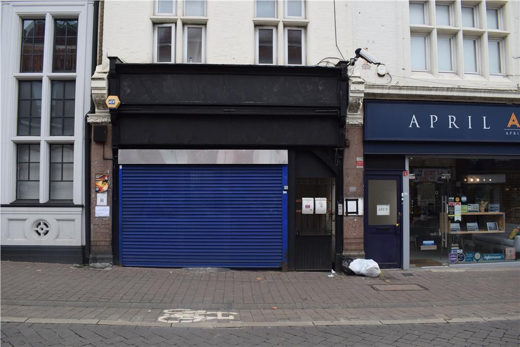 Retail premises to let in High Road, Leytonstone, London E11, £22,500