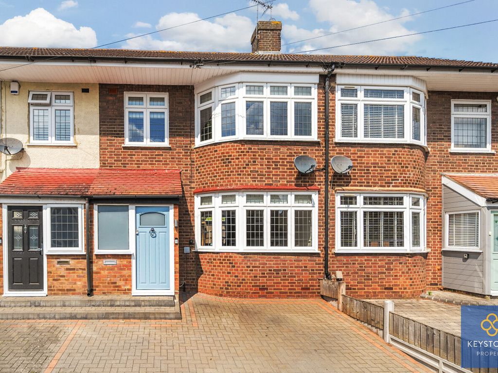 3 bed terraced house for sale in Craven Gardens, Harold Wood RM3, £