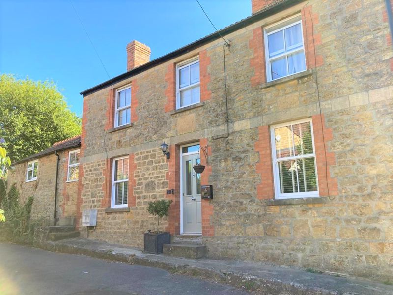 3 bed semidetached house to rent in Roundwell Street, South Petherton