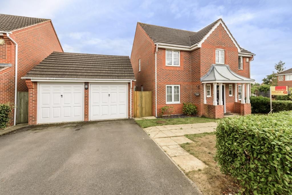 4 bed detached house for sale in Thatcham, Berkshire RG18 Zoopla