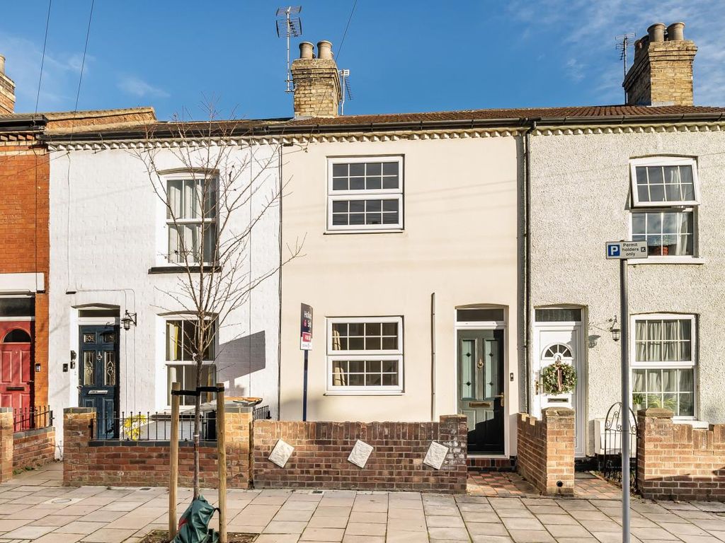 2 bed property for sale in Beaconsfield Street, Bedford MK41, £260,000