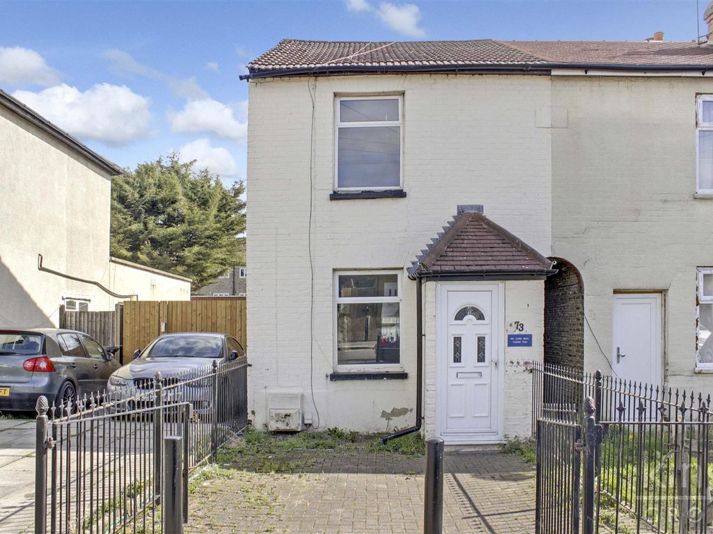 2 bed end terrace house for sale in Mandeville Road, Enfield EN3 Zoopla