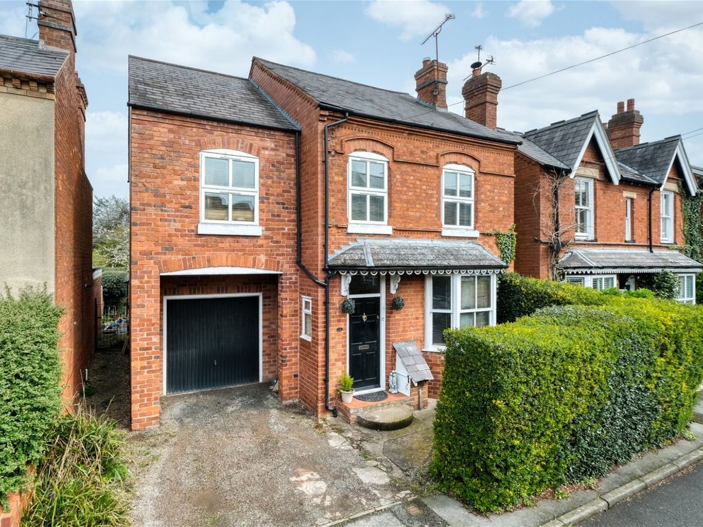 4 bed detached house for sale in New Road, Astwood Bank, Redditch B96