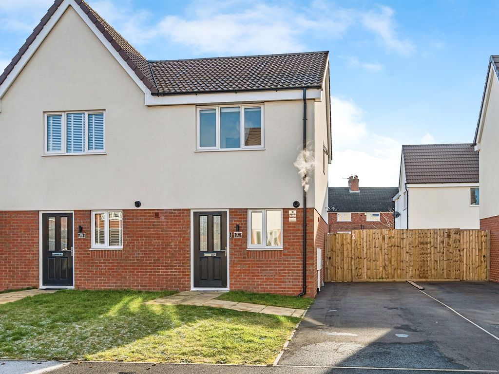 2 bed semidetached house for sale in Adams Close, Tipton DY4, £200,000
