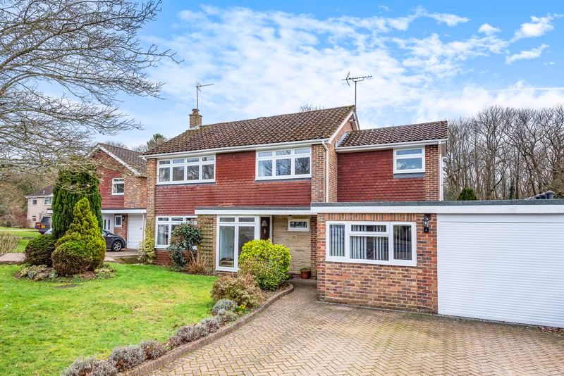 4 bed detached house for sale in Hilland Rise, Headley, Bordon GU35