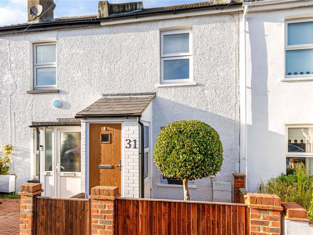 2 bed terraced house for sale in Bloomfield Road, Bromley BR2, £450,000