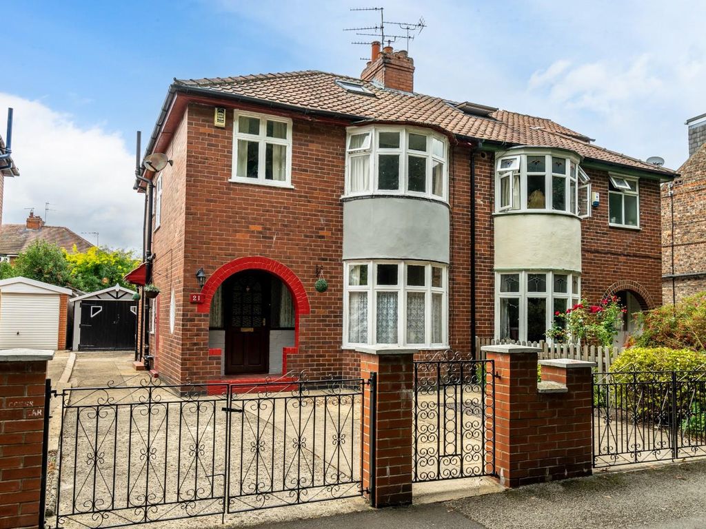 3 bed semidetached house for sale in Longfield Terrace, Bootham, York