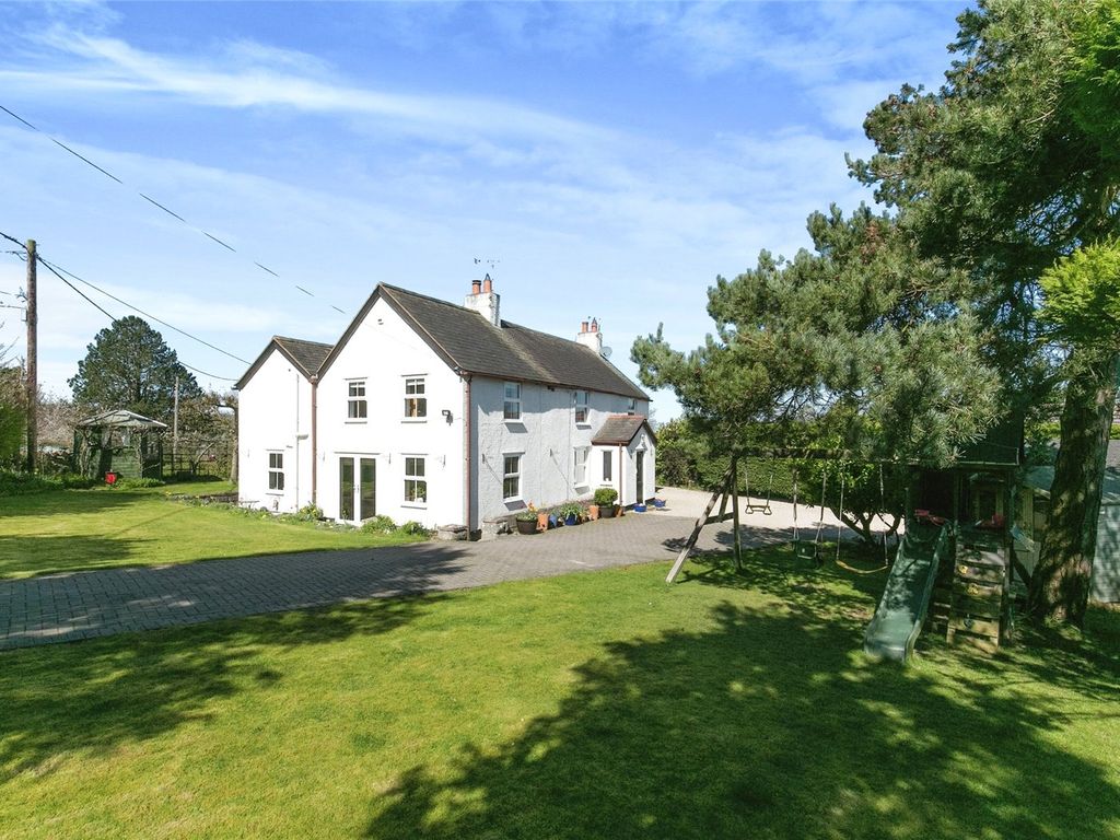 5 bed detached house for sale in Carmel Road, Carmel, Holywell
