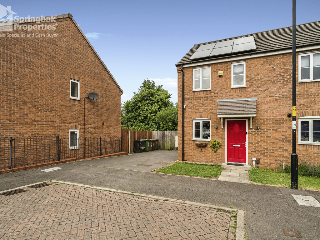 3 bed semidetached house for sale in Pitchwood Close, Wednesbury, West