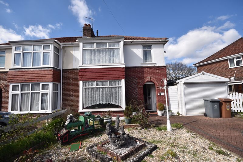 3 bed semidetached house for sale in Neville Road, Sprowston, Norwich