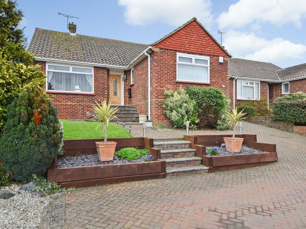 3 bed detached bungalow for sale in Strode Park Road, Herne Bay CT6