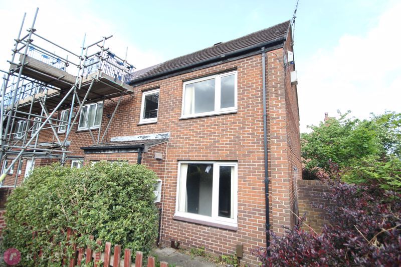 3 bed town house for sale in Fielding Street, Middleton, Manchester M24 Zoopla