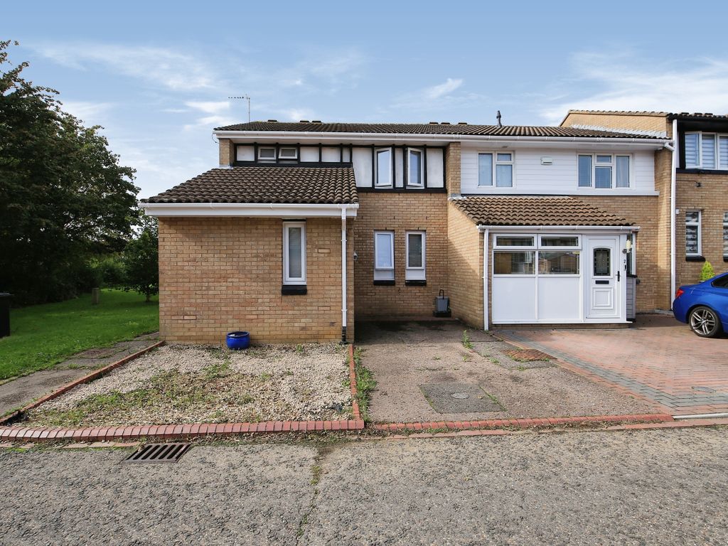 4 bed semidetached house for sale in Beckingham, Peterborough PE2, £