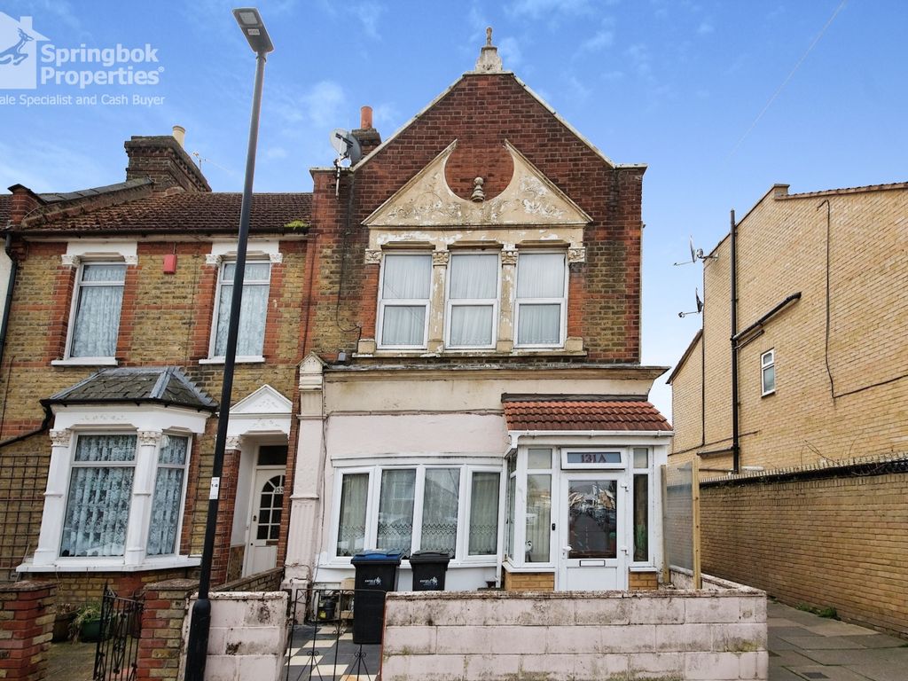 1 bed flat for sale in Beaconsfield Road, Enfield, Middlesex EN3 Zoopla