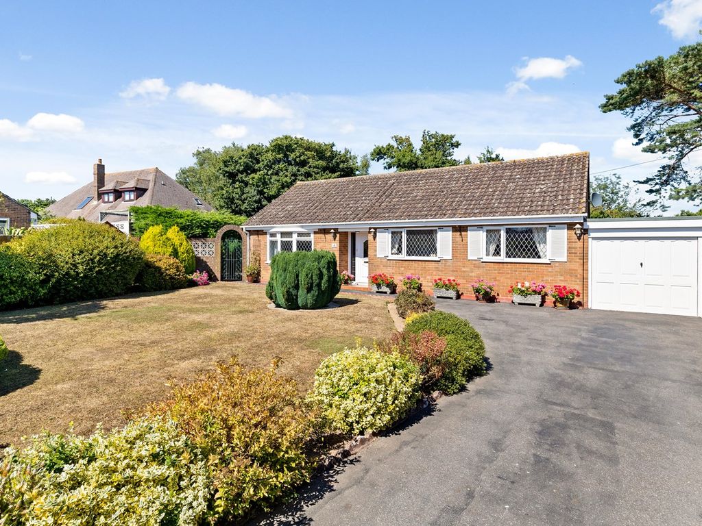 3 bed detached bungalow for sale in Elizabeth Drive, CapelLeFerne