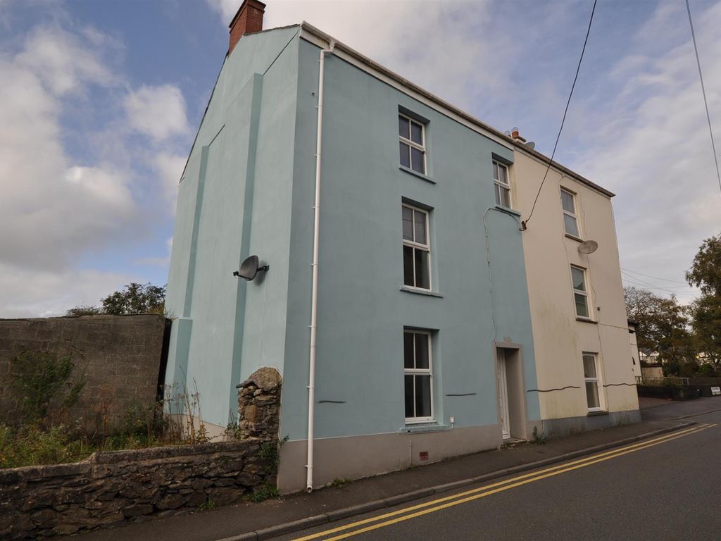 4 bed semidetached house for sale in Picton Place, Carmarthen SA31