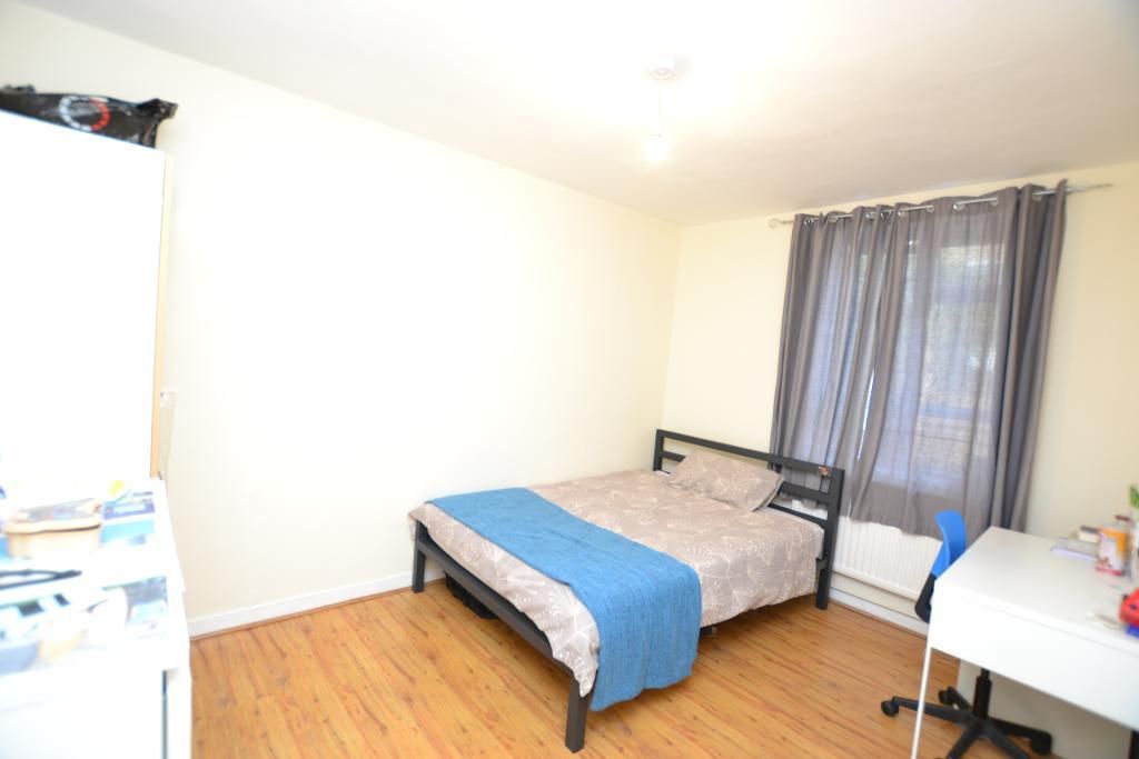 Room to rent in Southcott House, Devons Road, Bow, London E3, £823 pcm