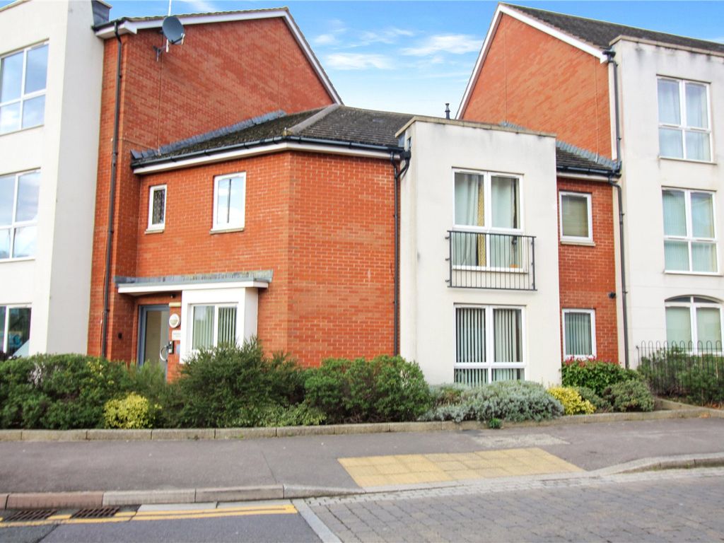 2 bed flat for sale in Millgrove Street, Swindon, Wiltshire SN25, £