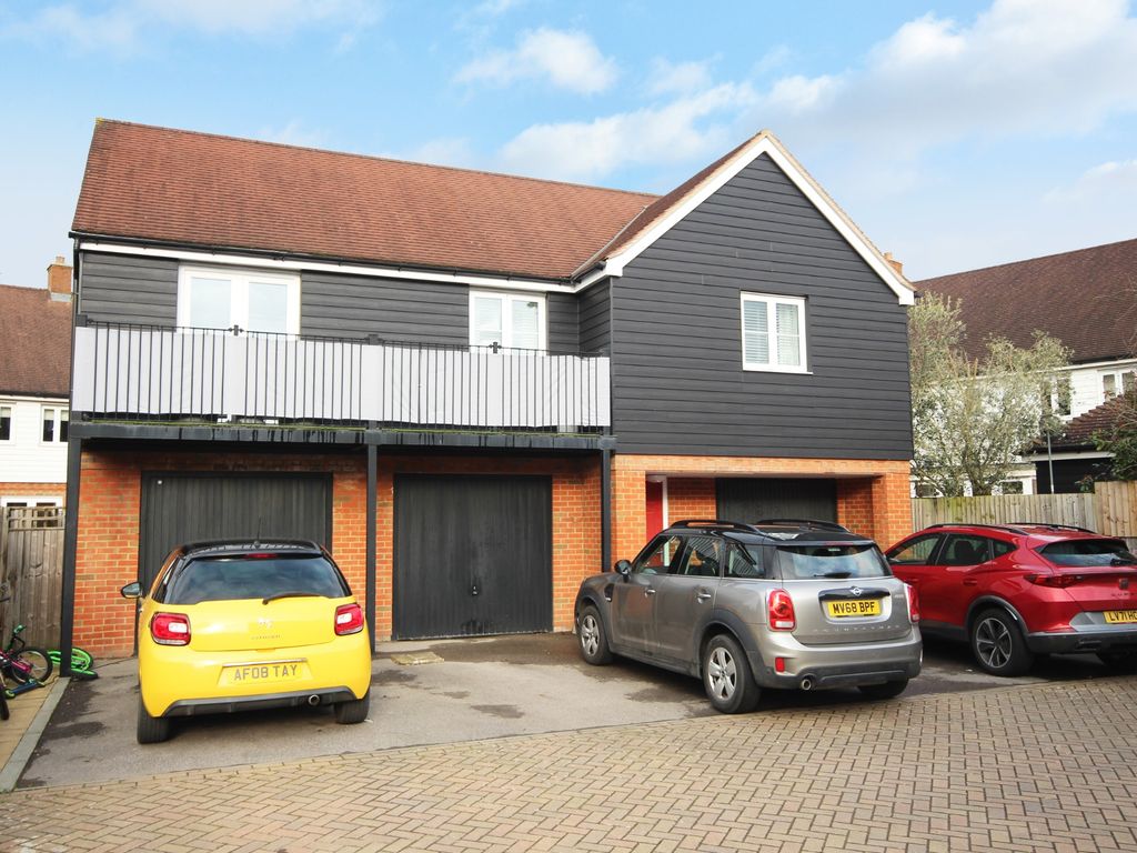 2 bed property for sale in Harris Way, Broadbridge Heath, Horsham RH12