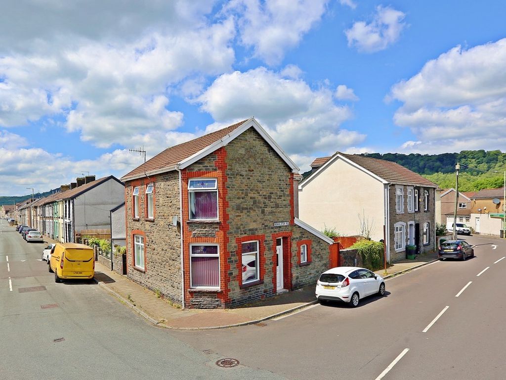 4 bed detached house for sale in Bonvilston Road, Pontypridd CF37, £