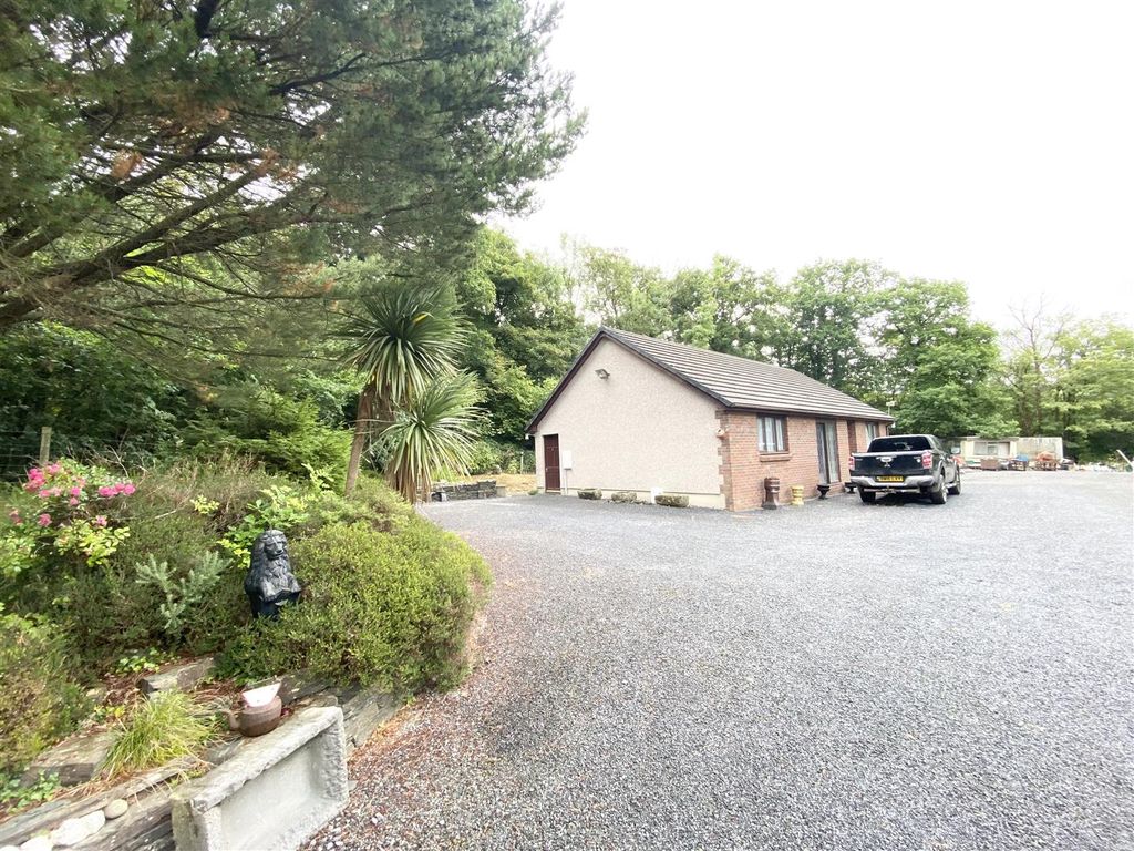 3 bed farm for sale in Salem Road, St. Clears, Carmarthen SA33, £