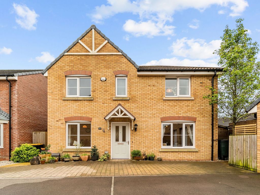 4 bed detached house for sale in Copper Grove, Rogerstone NP10 Zoopla