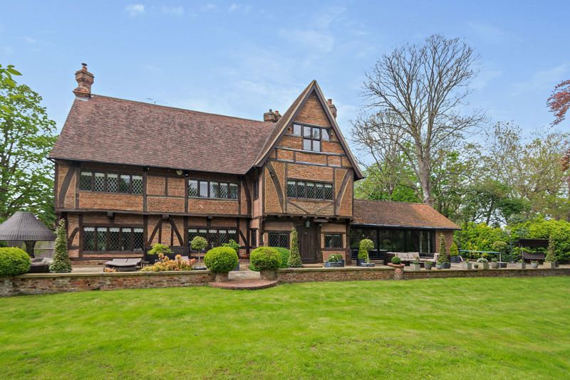 5 bed detached house for sale in Fyfield Close, Epsom KT17 Zoopla