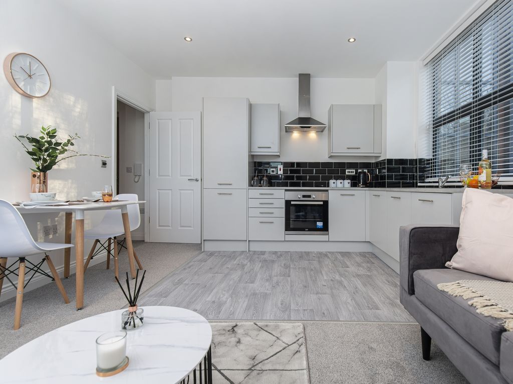 1 bed flat to rent in Elland Road, Leeds LS11 Zoopla