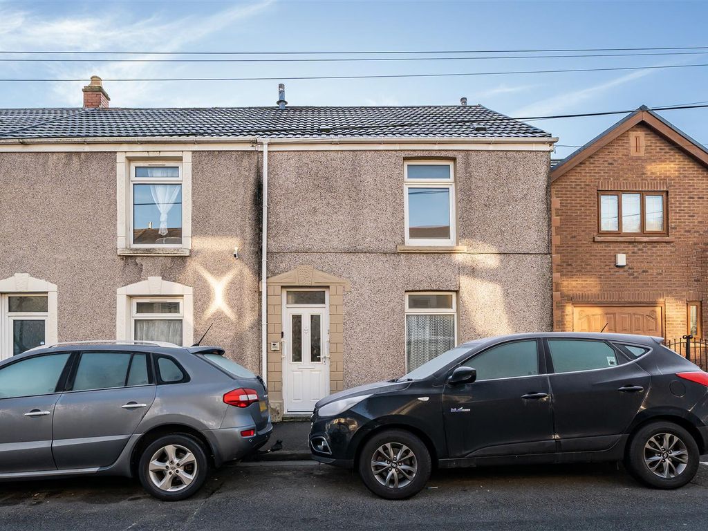 3 bed end terrace house for sale in Bryn Street, Brynhyfryd, Swansea