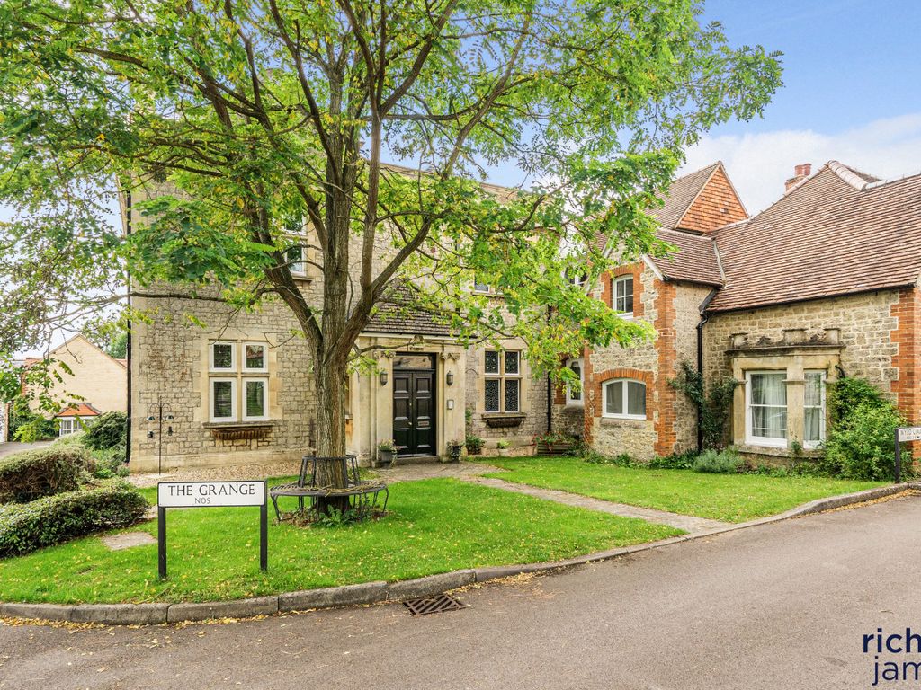 2 bed flat for sale in The Grange, Wyld Court, Blunsdon St. Andrew