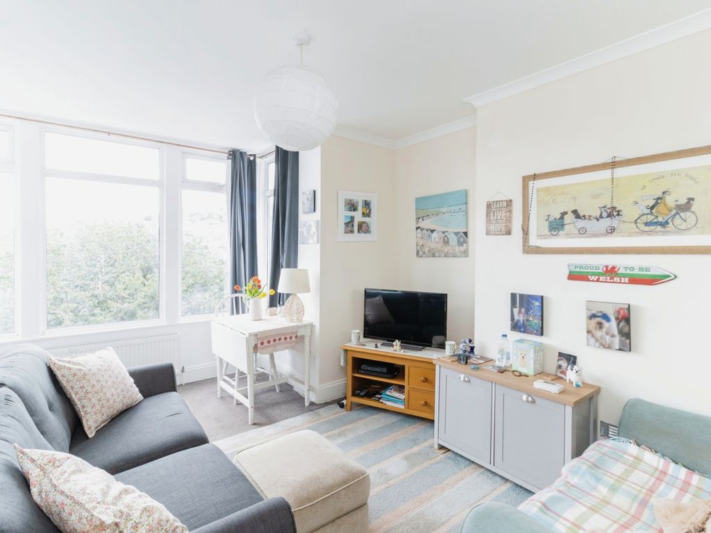 1 bed flat for sale in Youngs Park Road, Paignton, Devon TQ4, £100,000 Zoopla