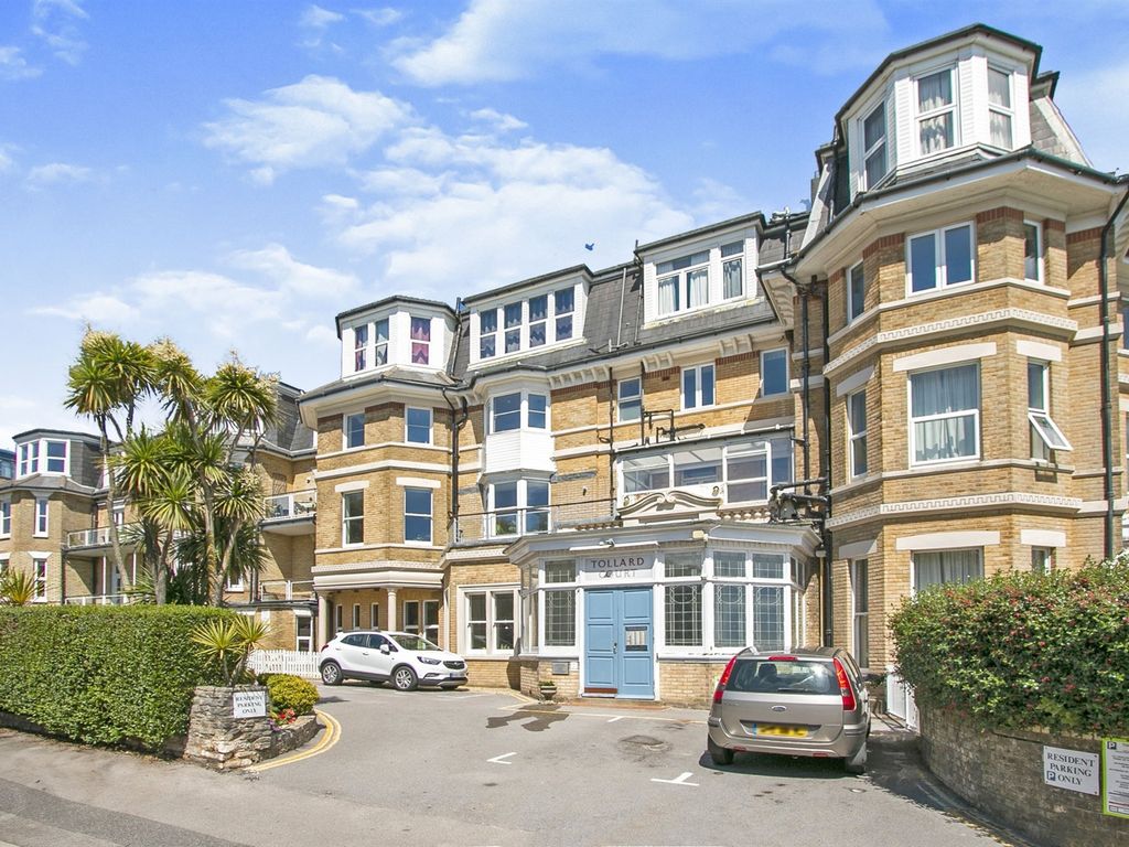1 bed flat for sale in West Hill Road, Westbourne, Bournemouth BH2, £