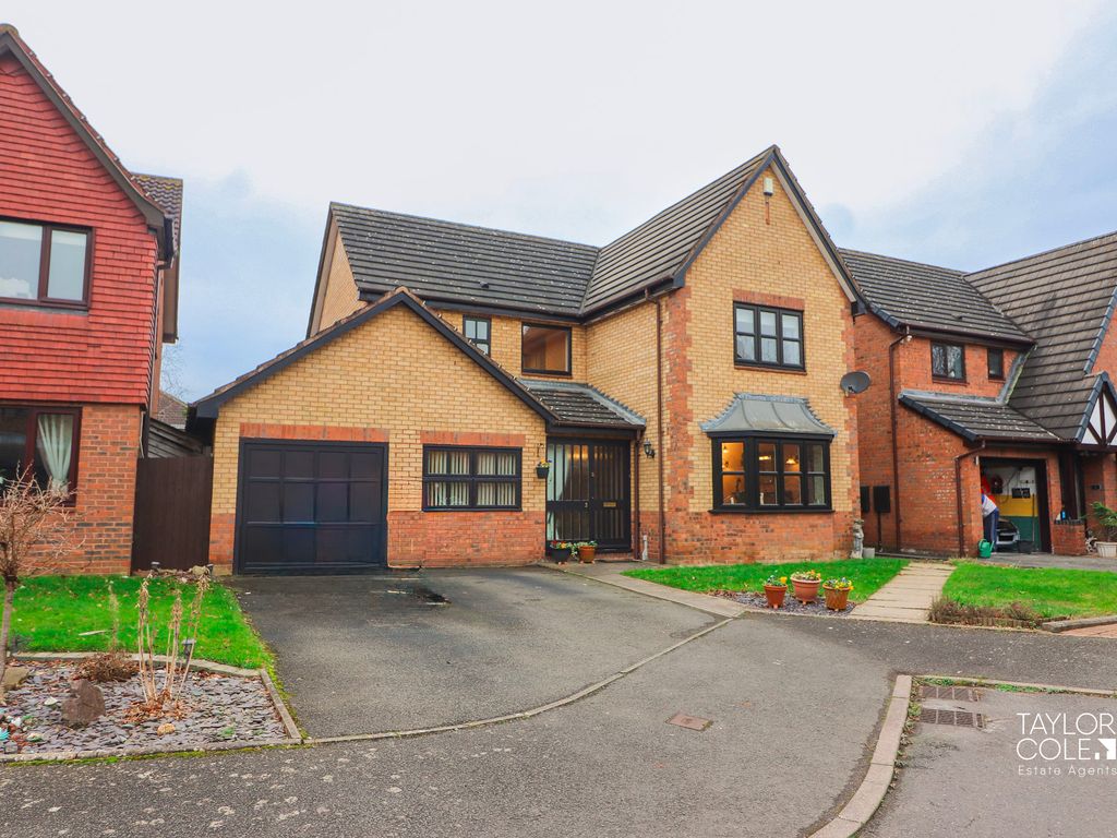 4 bed detached house for sale in Durlston Close, Amington, Tamworth B77