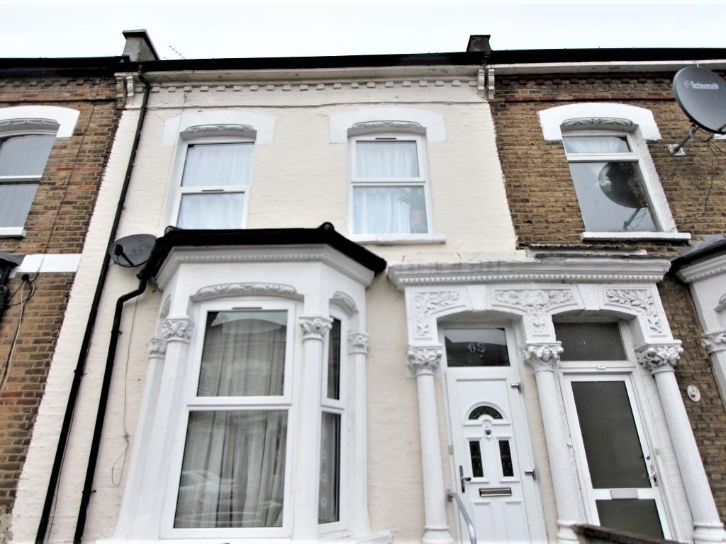 3 bed terraced house for sale in The Avenue, London N17 Zoopla