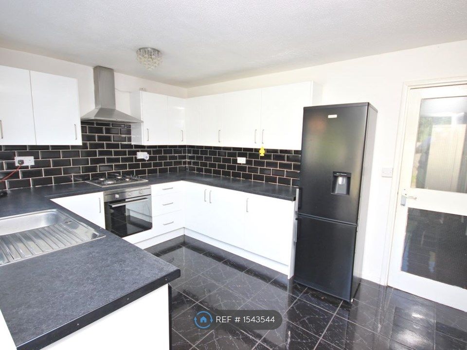 3 bed terraced house to rent in Woodgate Gardens, Birmingham B32 Zoopla