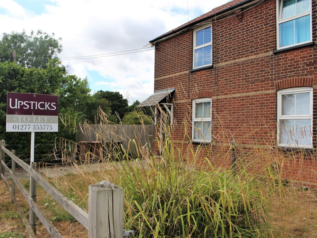 Studio to rent in bs Cottages, Main Road, Ingatestone, Essex CM49Hx