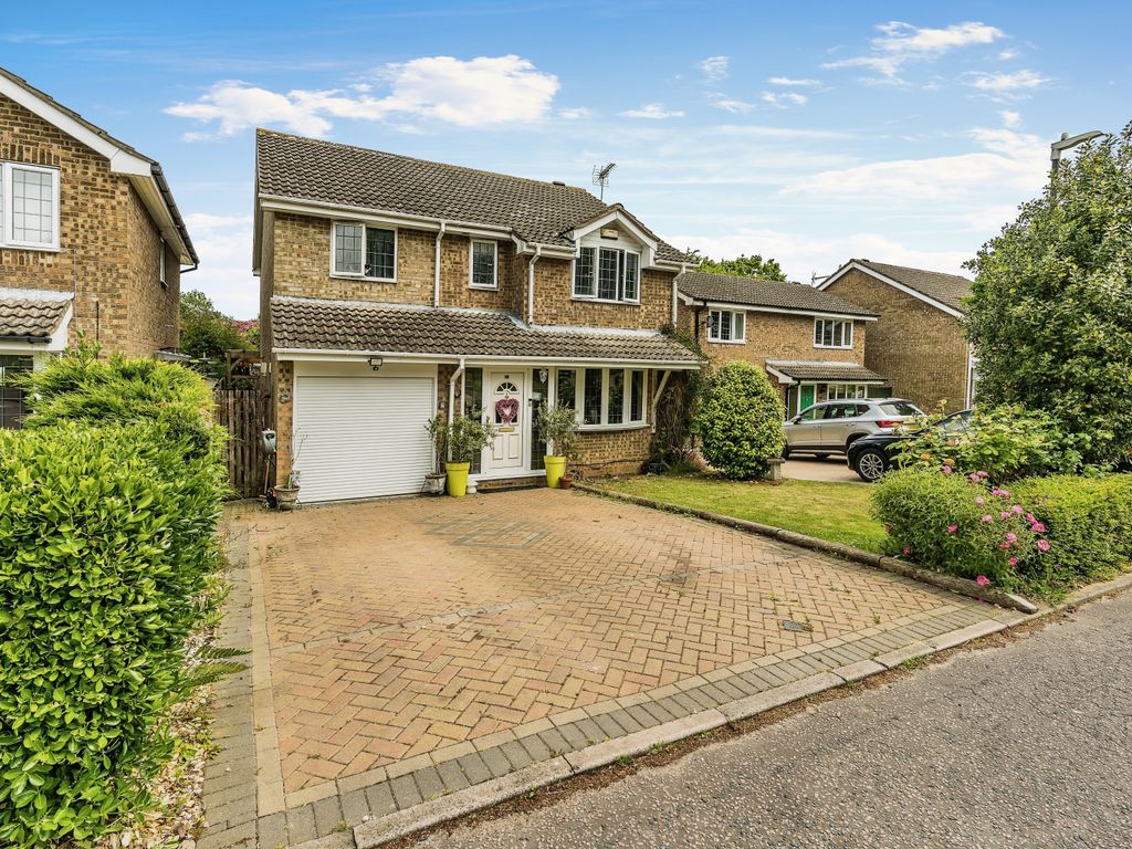 5 bed detached house for sale in Celestine Close, Walderslade, Chatham
