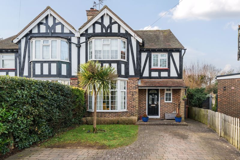 3 bed semidetached house to rent in Hilltop Road, Reigate RH2, £2,350