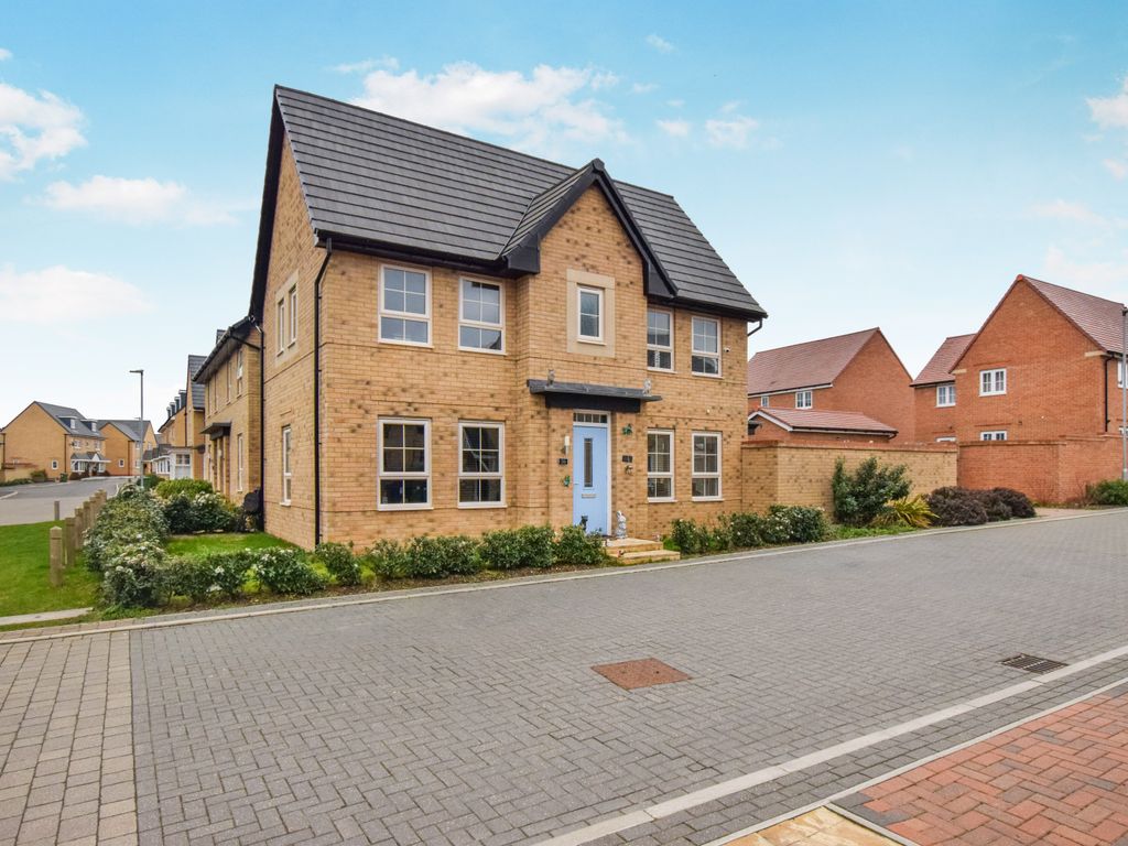 3 bed detached house for sale in Tanner Drive, Godmanchester