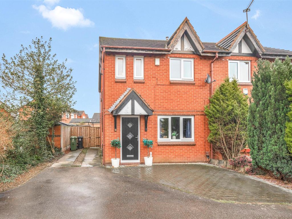 3 bed semidetached house for sale in Eldwick Close, York YO30, £