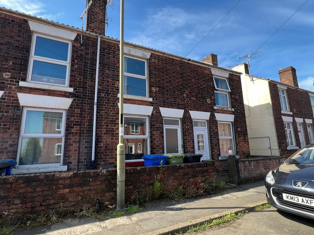 2 bed terraced house to rent in Heywood Street, Brimington